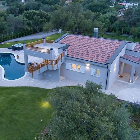 Villa Golden Root Real Estate San Teodoro  Exterior photo