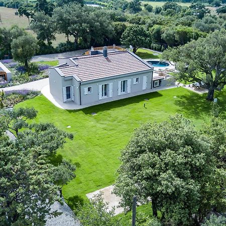 Villa Golden Root Real Estate San Teodoro  Exterior photo